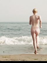 naked blondes, Dakota Fanning