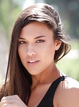 Naked Teens, Sporty Looker